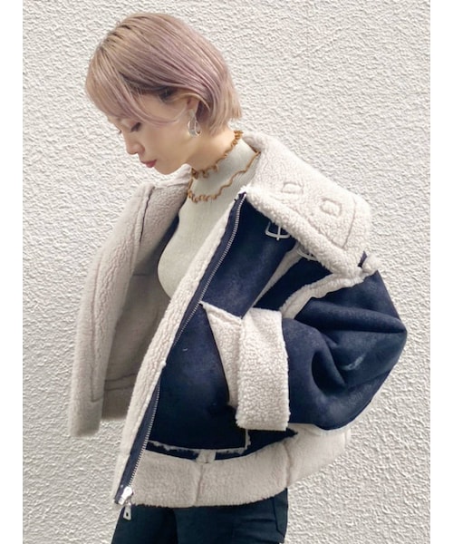 EMODA（エモダ）の「ショートフェイクムートンブルゾン（ブルゾン・アイボリー/ブラック/ライトミックス/ミックス・F）」の19枚目の写真