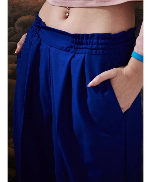 PAMEO POSE(パメオポーズ)の「2way Tuck Pants(パンツ・ベージュ/ブルー/オレンジ/ブラック・F)」の16枚目の写真