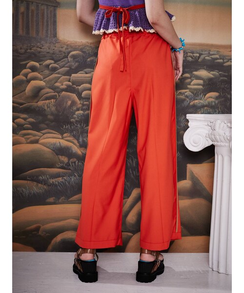 PAMEO POSE(パメオポーズ)の「2way Tuck Pants(パンツ・ベージュ/ブルー/オレンジ/ブラック・F)」の10枚目の写真