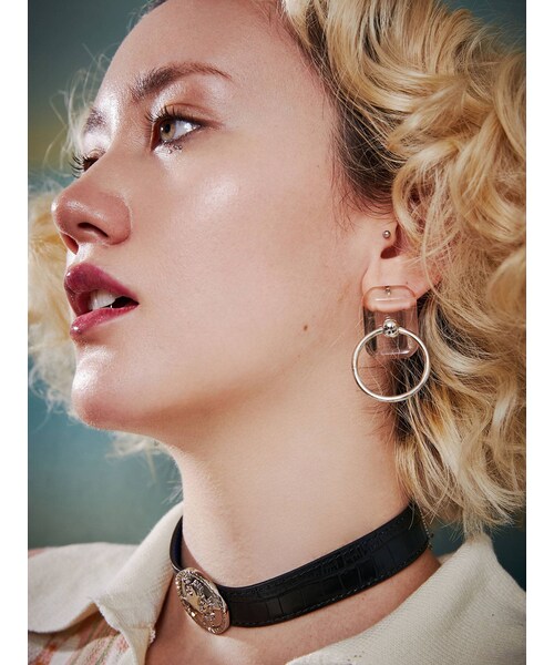 PAMEO POSE(パメオポーズ)の「Door Knocker Pierce(ピアス(両耳用)・レッド/クリア・F)」の4枚目の写真