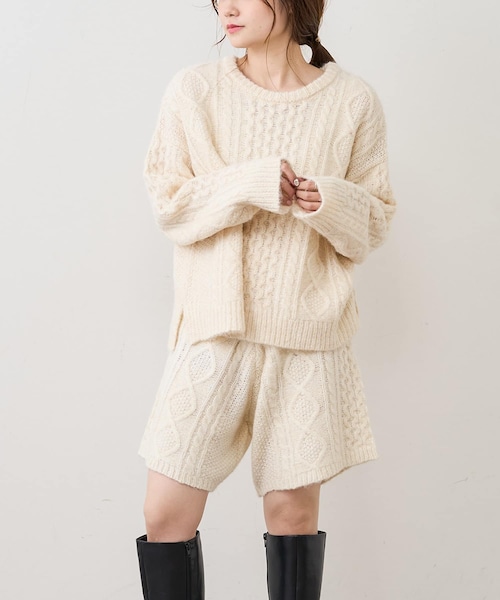 PUAL CE CIN（ピュアルセシン）の「ケーブル編みニット×ニットパンツセット（アンサンブル・レディース・アイボリー/グレー/ブルー系その他・FREE）」の2枚目の写真