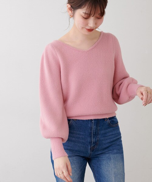 natural couture（ナチュラルクチュール）の「マシュマロフェザー前後2WAY柔らかニット（ニット/セーター・レディース・アイボリー/グレイッシュベージュ/サックスブルー/ピンク/ミント/パープル・FREE）」の4枚目の写真