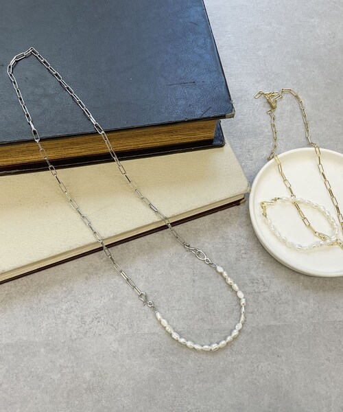 CAPRICIEUX LE'MAGE(カプリシューレマージュ)の「【GOLDY/ゴールディ】マルチWAYパールチェーンネックレス(リング・ゴールド/シルバー・F)」の1枚目の写真