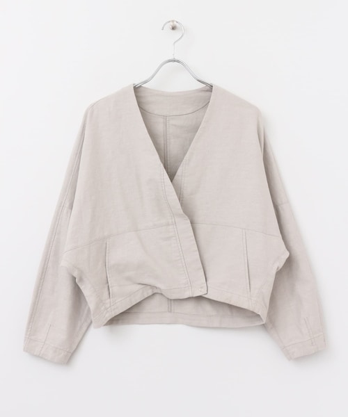 KBF(ケイビーエフ)の「カシュクールブルゾン∴(その他・レディース・BEIGE/ICE GRAY/BLUE・one)」の13枚目の写真