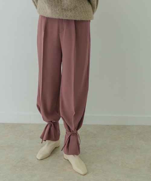 KBF+（ケービーエフプラス）の「KBF+ スソシボリパンツ∴（その他・レディース・L.BEIGE/DEEP PINK/CHARCOAL・36/38）」の6枚目の写真