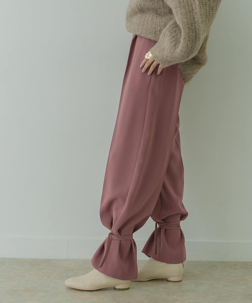 KBF+（ケービーエフプラス）の「KBF+ スソシボリパンツ∴（その他・レディース・L.BEIGE/DEEP PINK/CHARCOAL・36/38）」の3枚目の写真