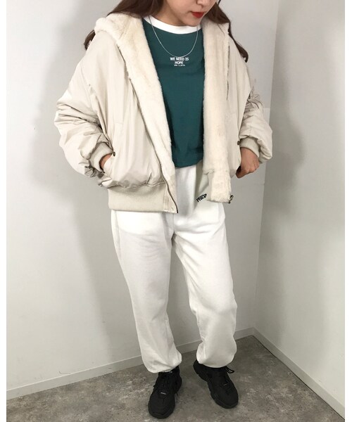 INGNI(イング)の「クロップド丈リンガー長袖Tシャツ(トップス・レディース・オフホワイト/クロ/クロ/オフホワイト/グリーン/オフホワイト・M)」の10枚目の写真