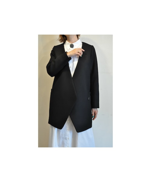 --（--）の「ダイヤモンドシェイプロングジャケット（ノーカラージャケット・レディース・グレー/ブラック・one）」の2枚目の写真