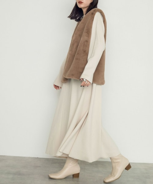 w closet（ダブルクローゼット）の「★先行予約★エコファーベスト【12月上旬入荷】（ジャケット/アウター・レディース・モカ・FREE）」の6枚目の写真