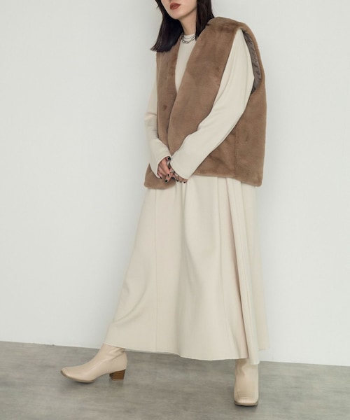 w closet（ダブルクローゼット）の「★先行予約★エコファーベスト【12月上旬入荷】（ジャケット/アウター・レディース・モカ・FREE）」の12枚目の写真
