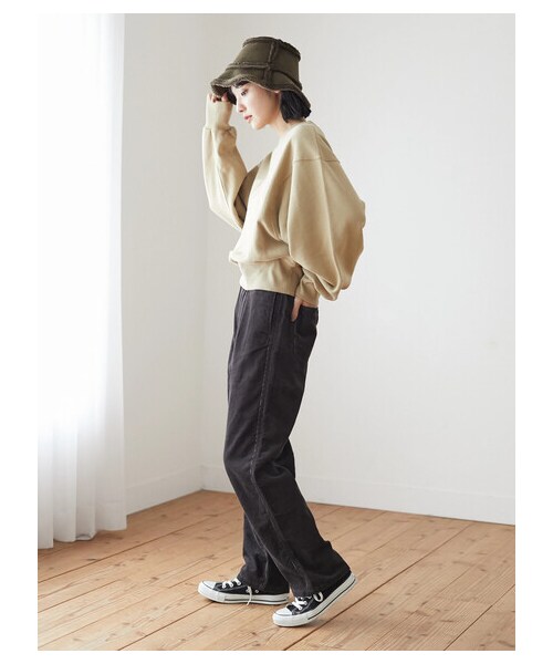 Green　Parks（グリーンパークス）の「コーデュロイイージーパンツ（パンツ・ライトグレー/チャコールグレー/サックスブルー/エクリュ・F）」の4枚目の写真