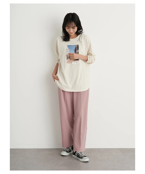 earth music&ecology(アースミュージックアンドエコロジー)の「ハイウエストタックストレートパンツ(パンツ・チャコールグレー/ピンク/ライトベージュ/ミント・S/M)」の13枚目の写真