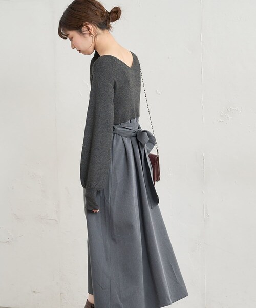 natural couture(ナチュラルクチュール)の「前後2WAYドッキングニットワンピース(ワンピース・レディース・グレイッシュベージュ/ブラック/その他1/その他2・FREE)」の1枚目の写真