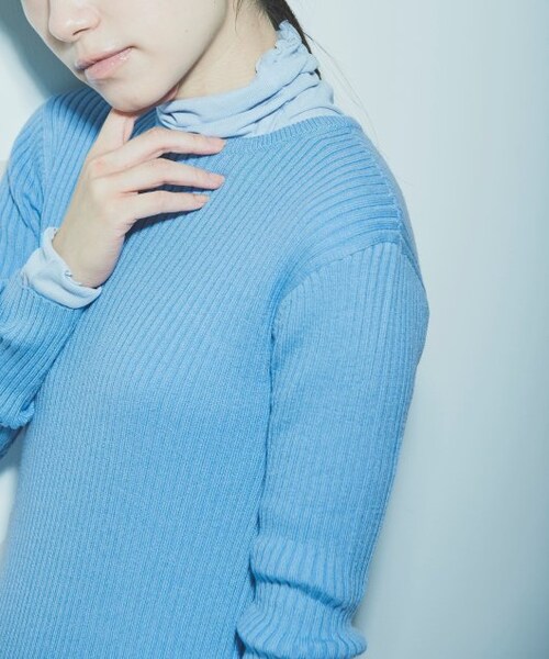 ENsMOL.（エンスモール）の「バックヘンリーニットロングワンピース（ワンピース/ドレス・レディース・サックス/ベージュ/チャコールグレー・FREE）」の5枚目の写真