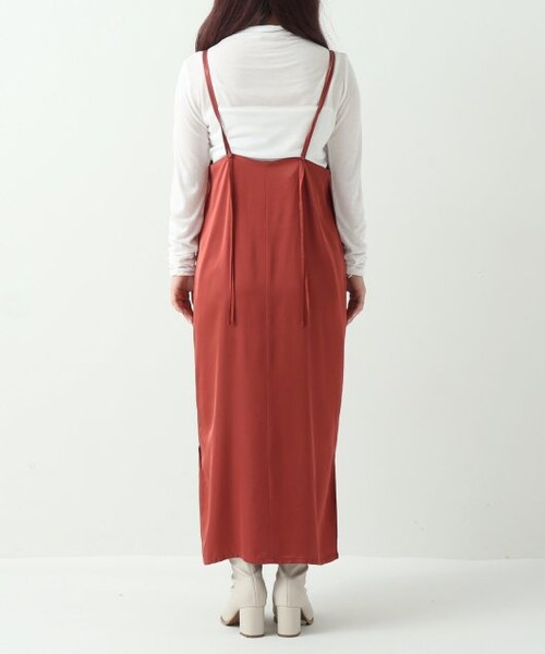 ENsMOL.（エンスモール）の「サテンキャミワンピース（ワンピース/ドレス・レディース・黒/テラコッタ・S/XS）」の16枚目の写真