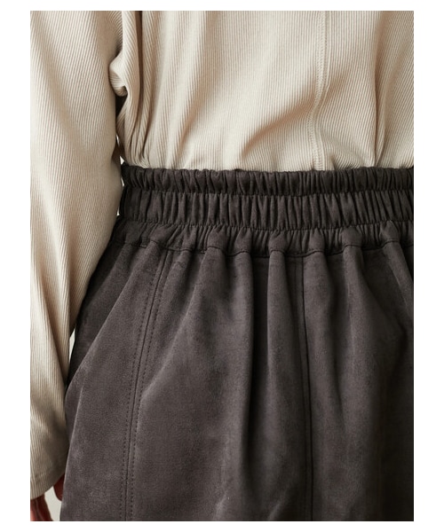 Green　Parks（グリーンパークス）の「・ELENCARE DUE スエードポンチナロースカート（スカート・アイボリー/チャコールグレー/モカ・F）」の5枚目の写真