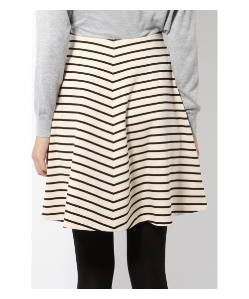 JOURNAL STANDARD relume（ジャーナルスタンダード　レリューム）の「ハードアッシュクウラケフレアースカート（ミニスカート・レディース・ブラック/ブラック A/ナチュラル・S/M）」の8枚目の写真