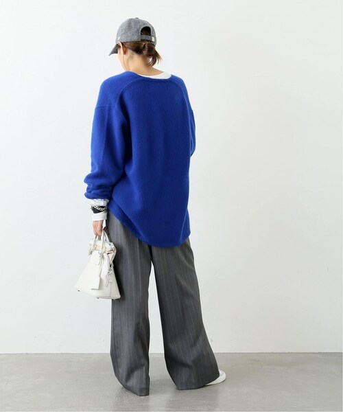 AP STUDIO(エーピーストゥディオ)の「《予約》 Four time cashmere Vネックセーター(トップス・グレー/(006)/フリー/在庫あり)」の18枚目の写真