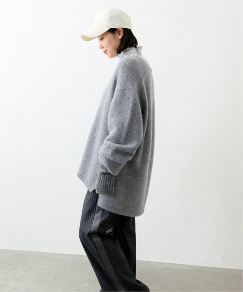 AP STUDIO(エーピーストゥディオ)の「《予約》 Four time cashmere Vネックセーター(トップス・グレー/(006)/フリー/在庫あり)」の10枚目の写真