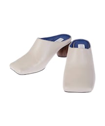 UN3D. | WOOD HEEL SQUARE MULE(サンダル)