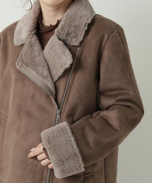 RAY CASSIN(レイカズン)の「ムートンライダースジャケット(ジャケット/アウター・レディース・ブラウン/生成/グレージュ・FREE)」の13枚目の写真