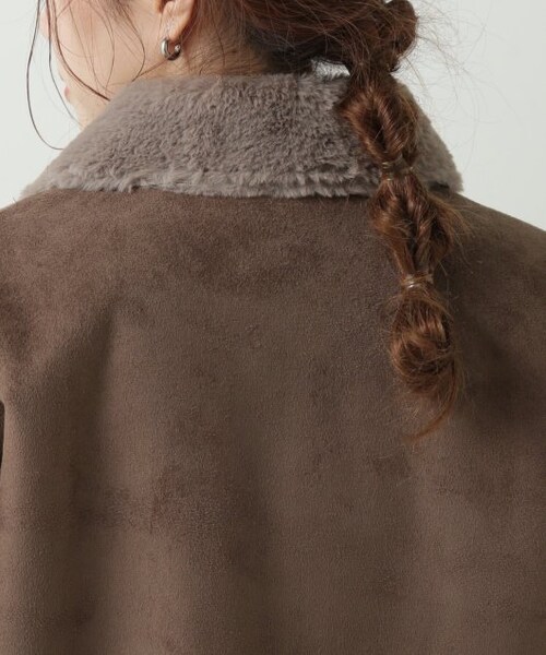 RAY CASSIN(レイカズン)の「ムートンライダースジャケット(ジャケット/アウター・レディース・ブラウン/生成/グレージュ・FREE)」の9枚目の写真