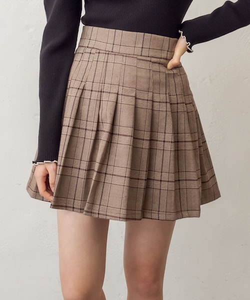 OLIVE des OLIVE（オリーブデオリーブ）の「プリーツミニスカート（スカート・レディース・ブラウン/ブラック/ベージュ/ダークブラウン・FREE）」の2枚目の写真