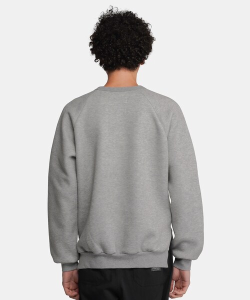 Side zipped pullover