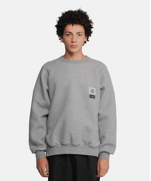 Side zipped pullover
