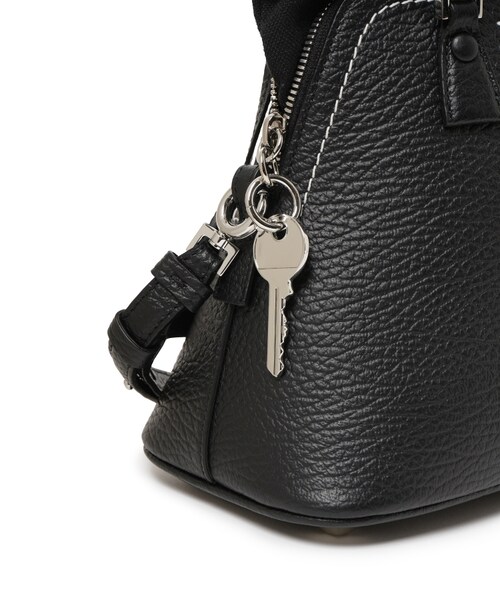 Maison Margiela（メゾンマルジェラ）の「5AC MINI（バッグ・レディース・BLACK/01/TAUPE/14）」の7枚目の写真