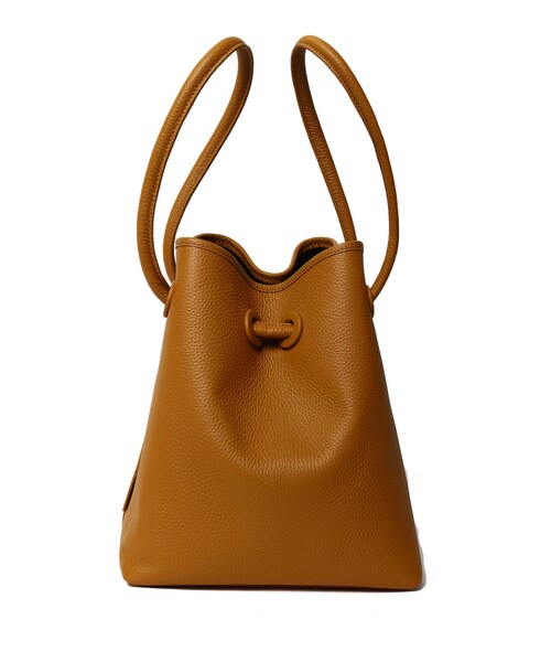 VASIC（ヴァジック）の「BOND LEATHER（バッグ・レディース・BEIGE/27/BLACK/01/オレンジ系/70/O.WHITE/11/MINT/38/MOCHA/21・F）」の8枚目の写真