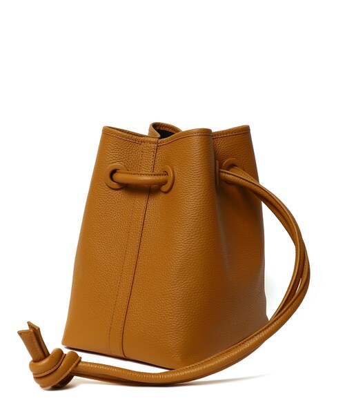 VASIC（ヴァジック）の「BOND LEATHER（バッグ・レディース・BEIGE/27/BLACK/01/オレンジ系/70/O.WHITE/11/MINT/38/MOCHA/21・F）」の10枚目の写真