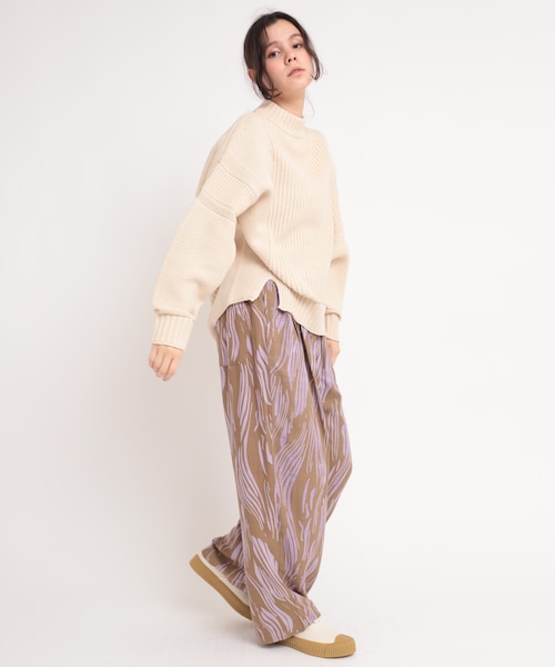 RNA-N（アールエヌエーエヌ）の「R3914 ラインドローイングプリントパンツ（パンツ・レディース・ブラック/ベージュ/ベージュ/パープル/ブラウン/ライトブルー）」の20枚目の写真