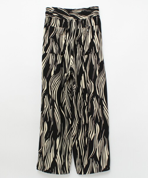 RNA-N（アールエヌエーエヌ）の「R3914 ラインドローイングプリントパンツ（パンツ・レディース・ブラック/ベージュ/ベージュ/パープル/ブラウン/ライトブルー）」の4枚目の写真