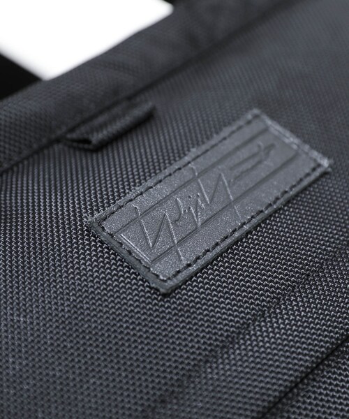 Yohji Yamamoto（ヨウジヤマモト）の「Yohji Yamamoto × New Era EXP TOTE BAG YY LPATCH LOGO BLK（バッグ・メンズ・BLACK/01・03）」の6枚目の写真