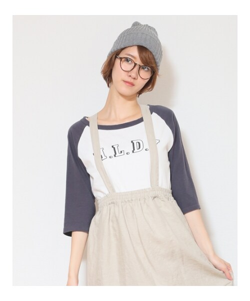 HOLIDAY(ホリデイ)の「《予約商品》H.L.D.Y RAGLAN(トップス・レディース・WHITE/WHITE×BLACK/GRAY×NAVY・ONE SIZE)」の2枚目の写真