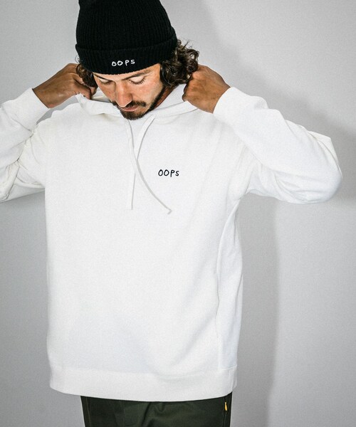 URBAN RESEARCH Sonny Label(アーバンリサーチサニーレーベル)の「OOPS ピグメントライトウェイトパーカー(その他・メンズ・レッド/オフ/チャコール・M/L)」の7枚目の写真
