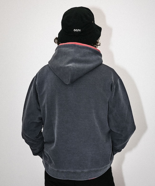 URBAN RESEARCH Sonny Label(アーバンリサーチサニーレーベル)の「OOPS ピグメントライトウェイトパーカー(その他・メンズ・レッド/オフ/チャコール・M/L)」の10枚目の写真