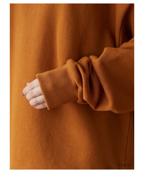 Green　Parks（グリーンパークス）の「Mickey/裏毛トレーナー（トップス・ブラウン/カーキ・F）」の10枚目の写真