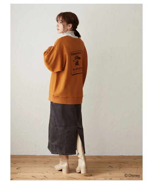 Green　Parks（グリーンパークス）の「Mickey/裏毛トレーナー（トップス・ブラウン/カーキ・F）」の6枚目の写真