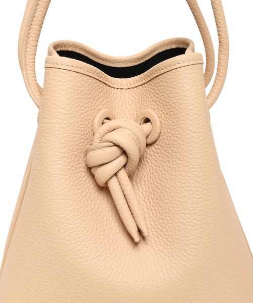 VASIC（ヴァジック）の「BOND MINI LEATHER（バッグ・レディース・BEIGE/27/BLACK/01/SAND/28）」の7枚目の写真