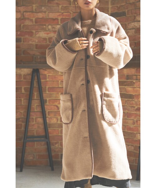 N WITH.（エヌウィズ）の「パイピング ボアコート（チェスターコート・レディース・ブラウン系/ホワイト・FREE）」の2枚目の写真