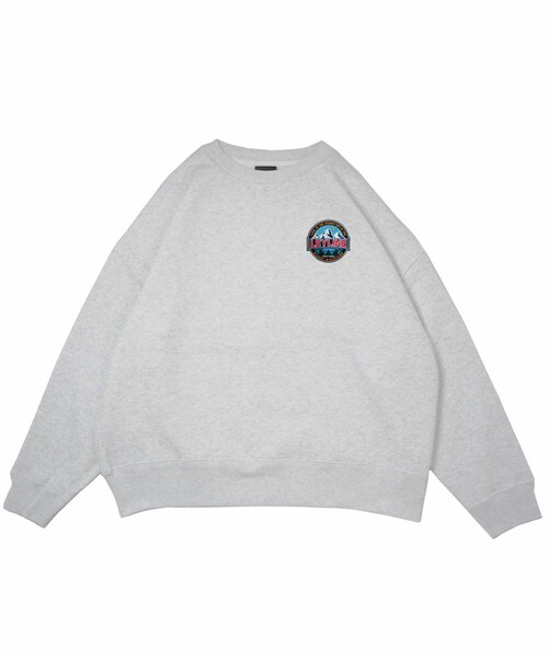 Leyline(レイライン)の「mountain patch sweat(スウェット・レディース・ホワイト/グレー/ベージュ/グリーン/ブラック・M/L/XL)」の3枚目の写真