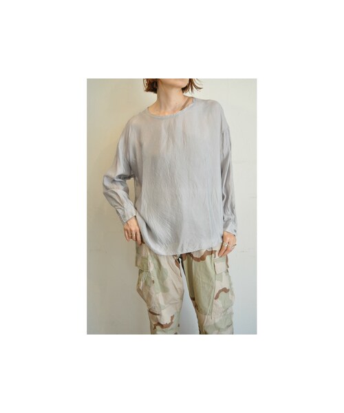 hippiness（ヒッピネス）の「キュプラロングスリーブ（シャツ/ブラウス・レディース・ベージュ/ホワイト/ブラウン/ブラック/シルバー・one）」の5枚目の写真