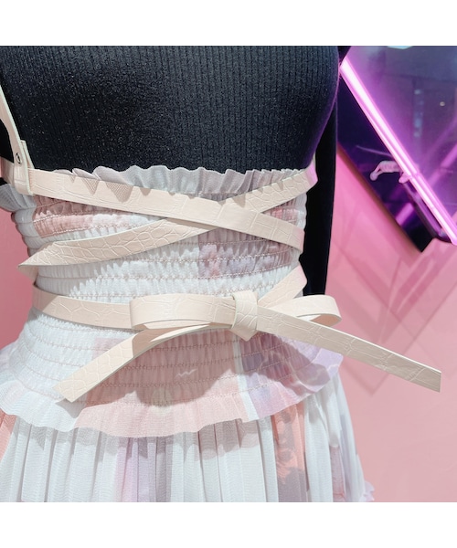 lilLilly（リルリリー）の「【新柄&再入荷】レザーリボンハーネス（アクセサリー・レディース・WHITE/BLUE/PINKクロコ/BLACKクロコ）」の5枚目の写真