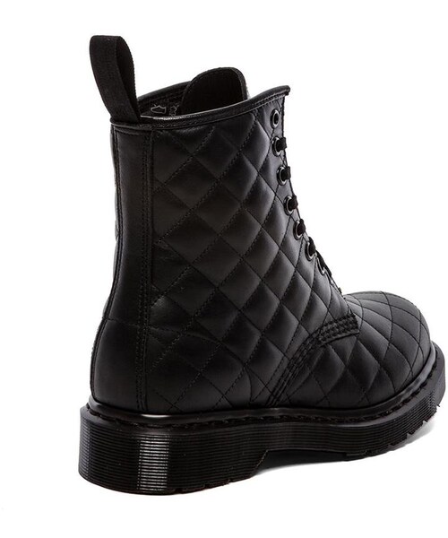 Dr. Martens（ドクターマーチン）の「Dr. Martens Coralie Quilted 8-Eye Boot（ブーツ・レディース・Black・9）」の2枚目の写真