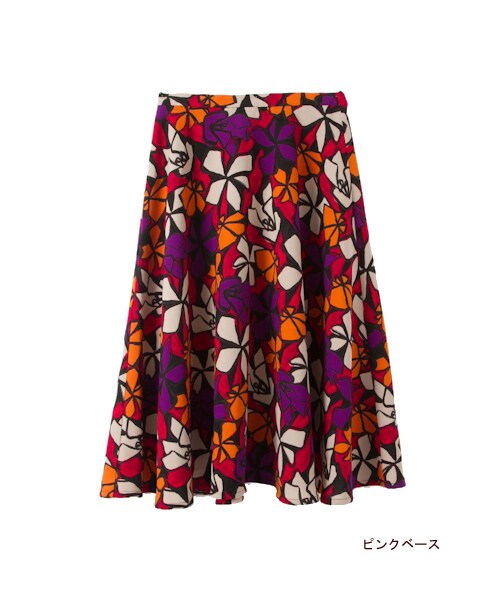 w closet(ダブルクローゼット)の「手書き風花柄ミモレ丈スカート(パンツ・レディース・ピンクベース/ブルーベース・FREE)」の2枚目の写真