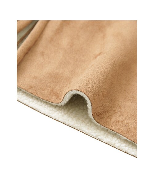 KBF（ケイビーエフ）の「KBF+　ノーカラーフェイクムートン（ジャケット/アウター・レディース・NVY/CAM・one）」の10枚目の写真