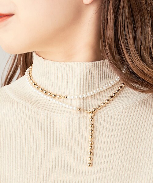 Chico（チコ）の「【SALON by Chico限定】パール×ボールロングネックレス（ネックレス・レディース・ゴールド/シルバー・F）」の2枚目の写真