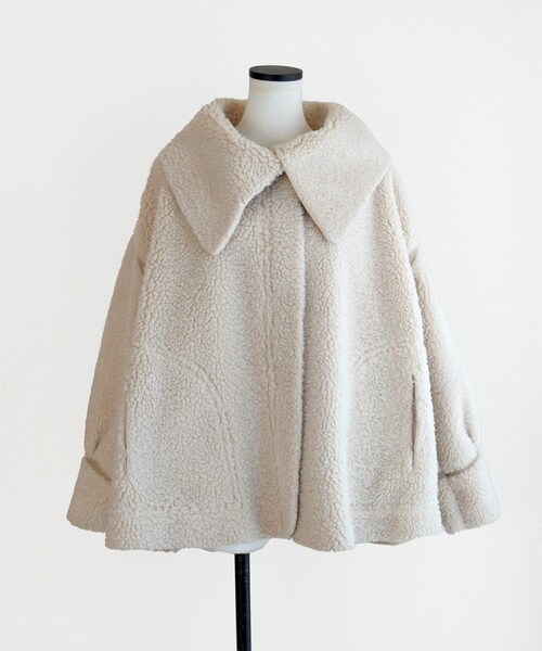 Marient（マリエント）の「パイピングボアリバーシブルJK（その他アウター・レディース・ブラック/ベージュ・FREE）」の2枚目の写真